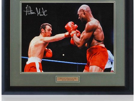 Alan Minter Boxing Legend Hand Signed 16x12   Photograph AFTAL COA For Cheap